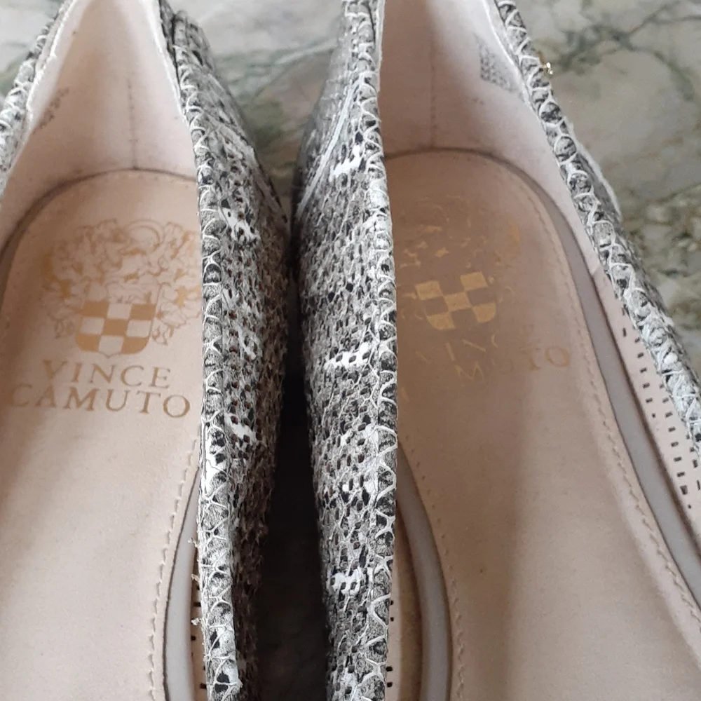 Vince Camuto shoes flats - Picture 3 of 9